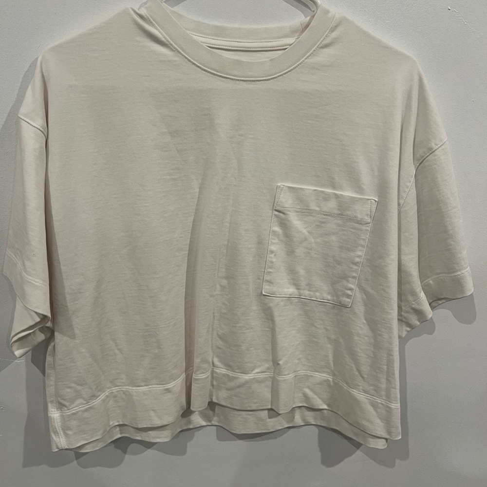 Athleta Boxy Style crop top